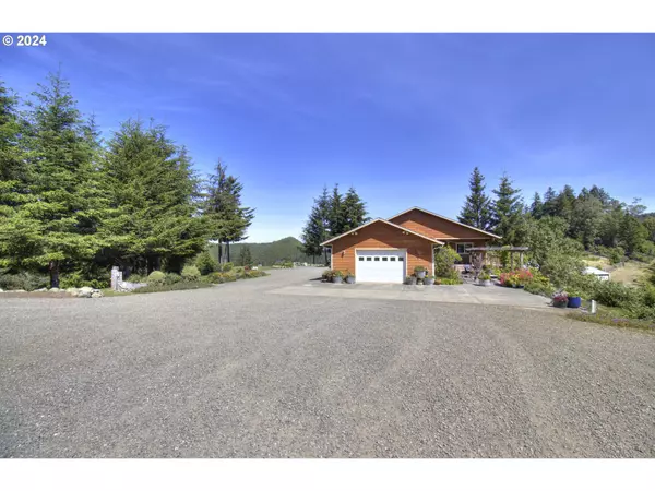 Gold Beach, OR 97444,95985 MCKINNON DR