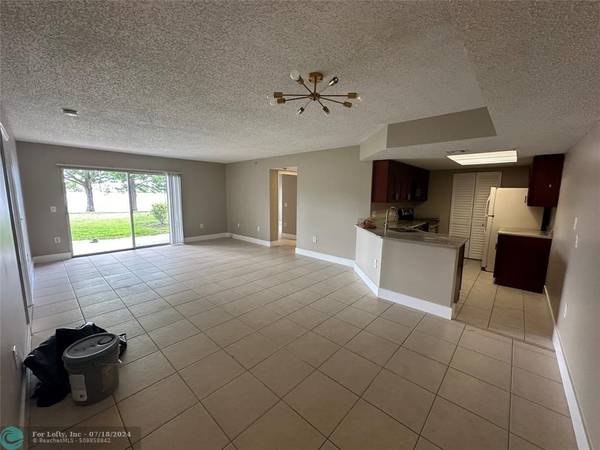 Coconut Creek, FL 33073,5005 Wiles Rd  #104