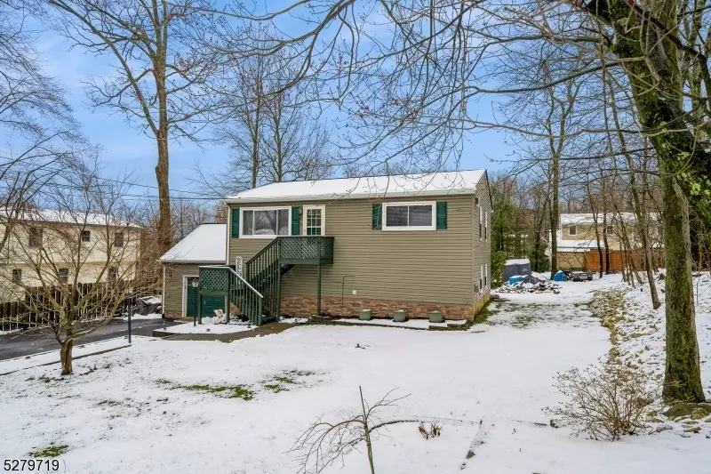 5 Joan Ln, Vernon Twp., NJ 07422