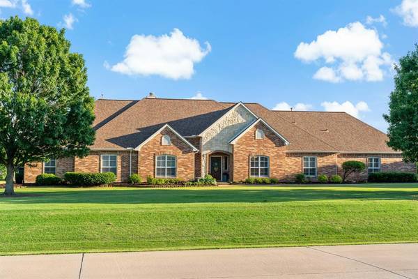 522 Oak Brook Drive,  Lucas,  TX 75002