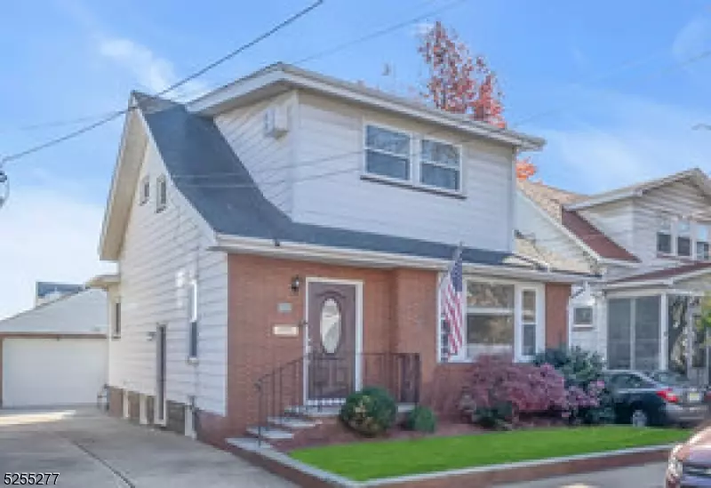 204 Hickory St, Kearny Town, NJ 07032