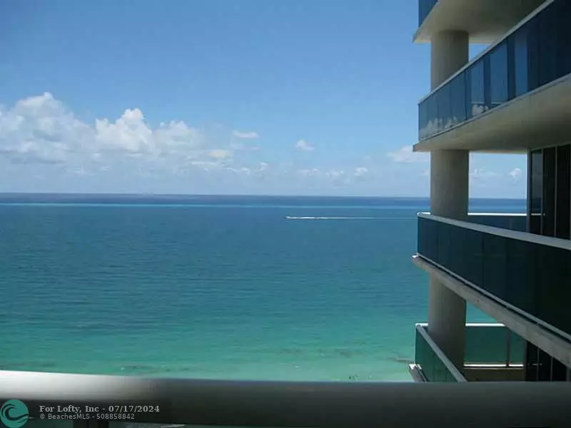 Hallandale, FL 33009,1850 S Ocean Dr  #2510