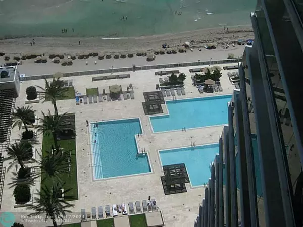 Hallandale, FL 33009,1850 S Ocean Dr  #2510