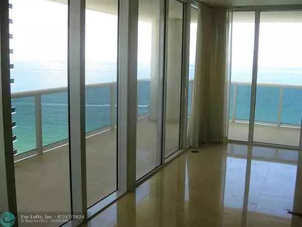 Hallandale, FL 33009,1850 S Ocean Dr  #2510