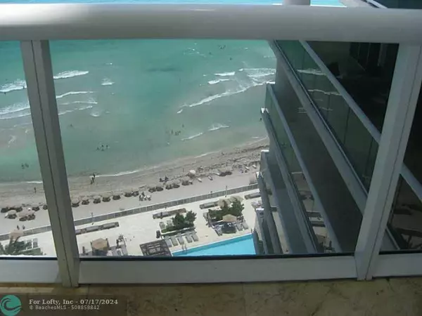 Hallandale, FL 33009,1850 S Ocean Dr  #2510