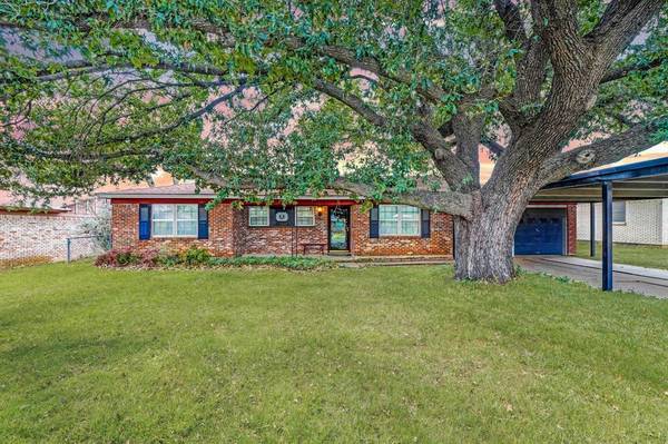 809 Beetham Road,  Mineral Wells,  TX 76067