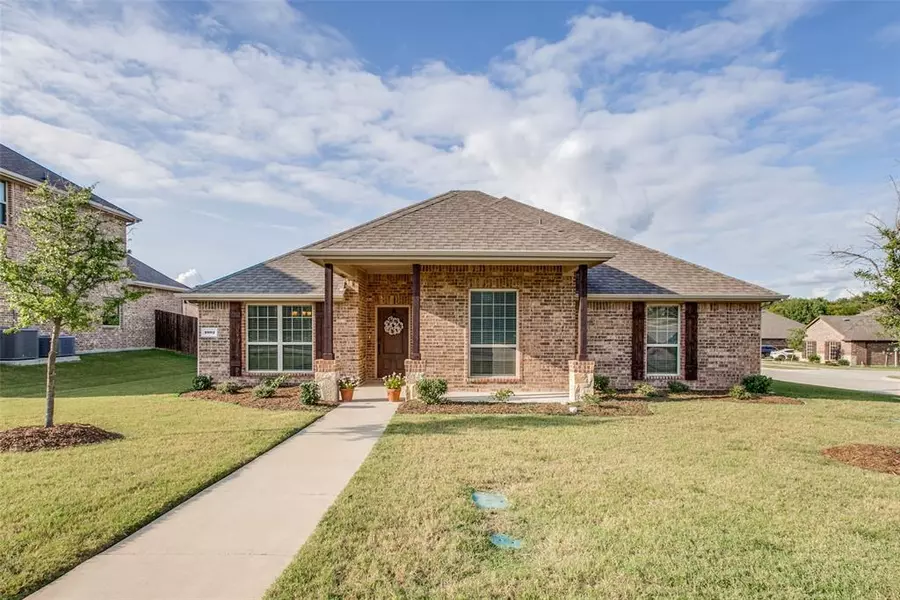 1002 Embarcadero Drive, Rockwall, TX 75087