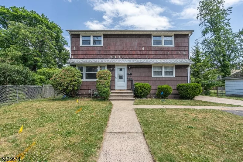 55 Cedar Ave, Highland Park Boro, NJ 08904