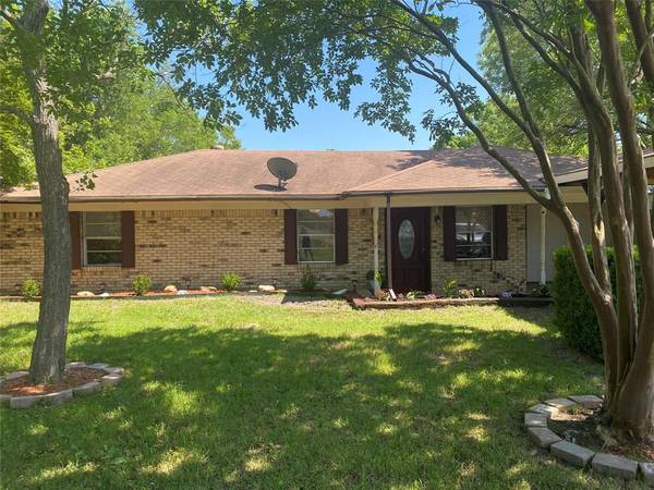 4937 Fm 744, Corsicana, TX 75110