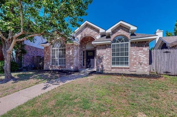 6814 Conestoga Drive, Rowlett, TX 75089