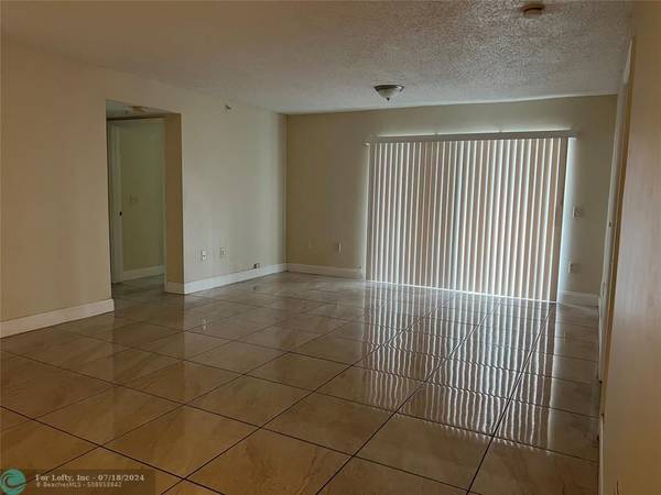 Coconut Creek, FL 33073,5065 Wiles Rd  #103