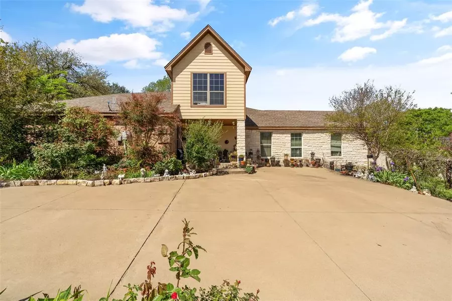 3908 Canyon Road, Granbury, TX 76049