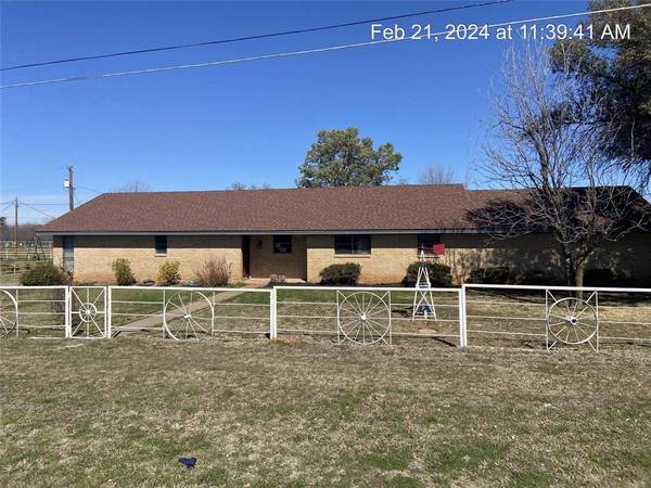 443 State Highway 114 E,  Olney,  TX 76374