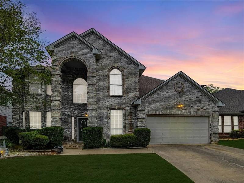 1931 Parktree Drive, Arlington, TX 76001