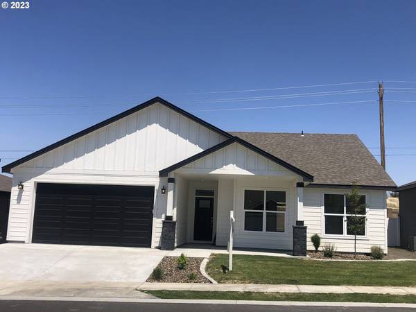 833 E AUTUMN AVE, Hermiston, OR 97838