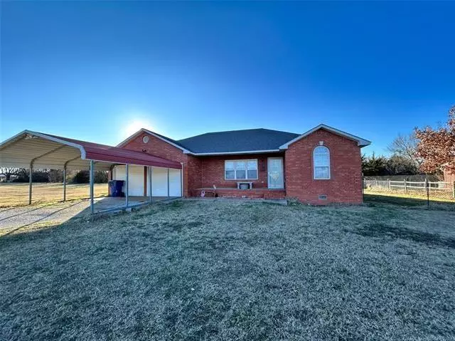 918 N Elm Street, Stratford, OK 74872