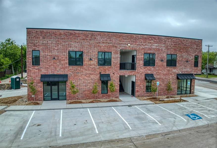 201 E 5th Street, Ferris, TX 75125