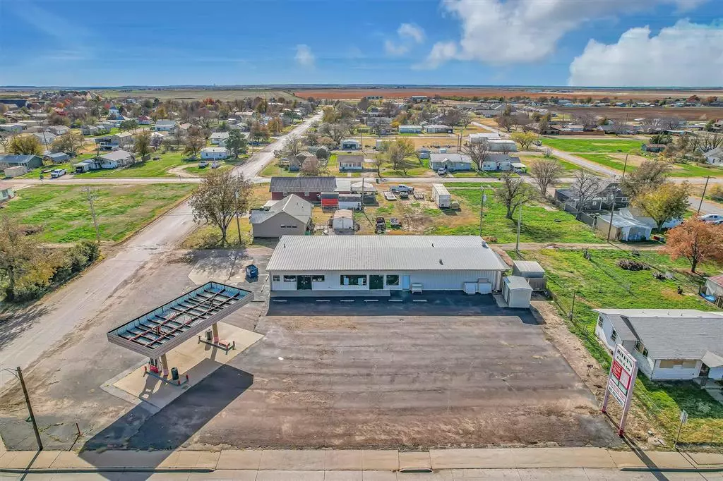 Quanah, TX 79252,501 w 11th