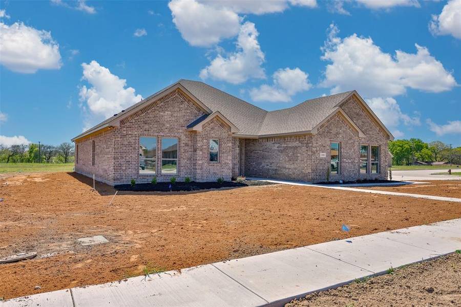 506 N Neu Drive, Lindsay, TX 76250