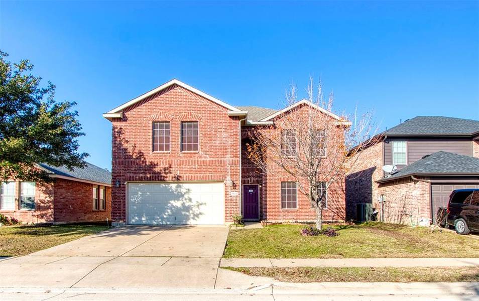 1625 Birds Eye Road, Fort Worth, TX 76177