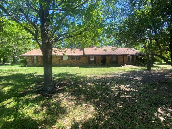 220 Holly Lane, Lucas, TX 75002