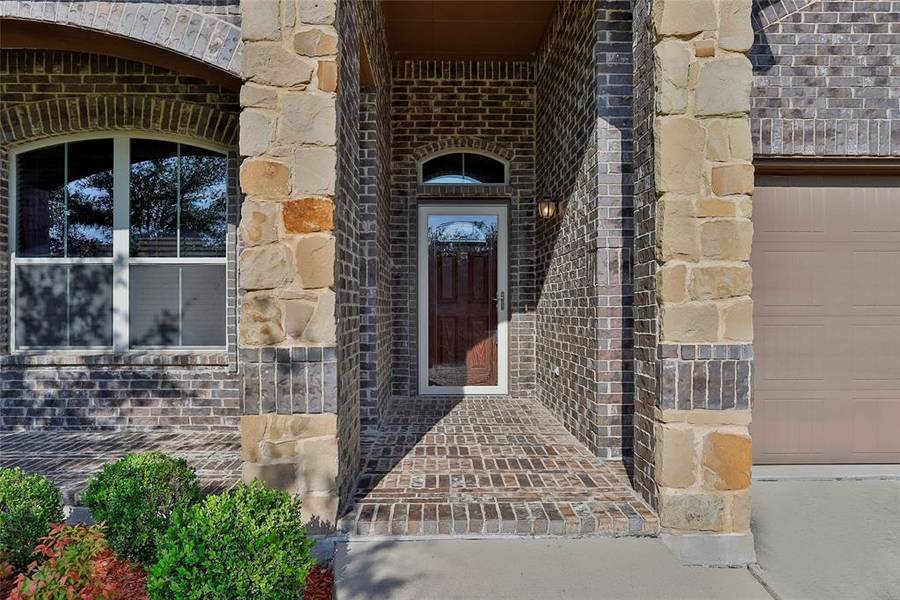 3016 Maple Creek Drive, Fort Worth, TX 76177