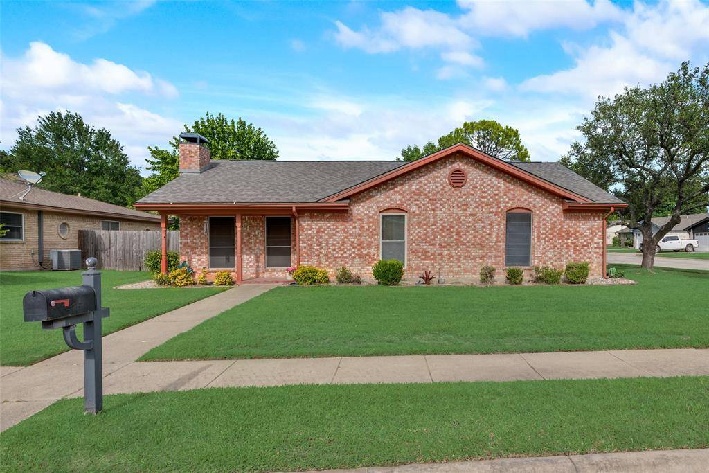 Bedford, TX 76021,3116 Spring Grove Drive