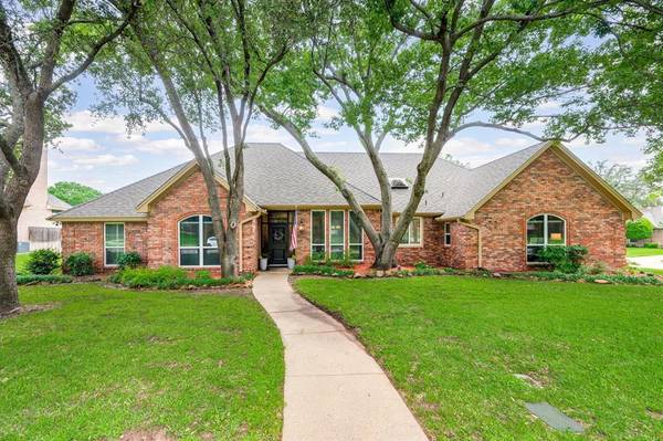 5801 Lansford Lane, Colleyville, TX 76034