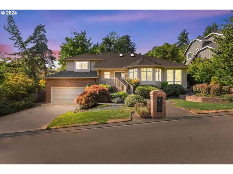 3899 TAMARACK LN, Lake Oswego, OR 97035