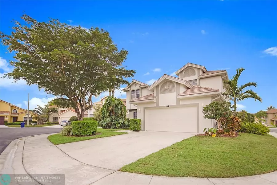 102 St Andrews Court, Jupiter, FL 33458