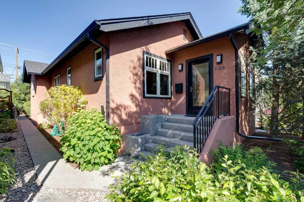 Calgary, AB T2T 4E5,2105 16 ST SW