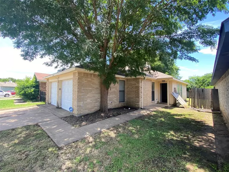 2509 Winding Road, Fort Worth, TX 76133