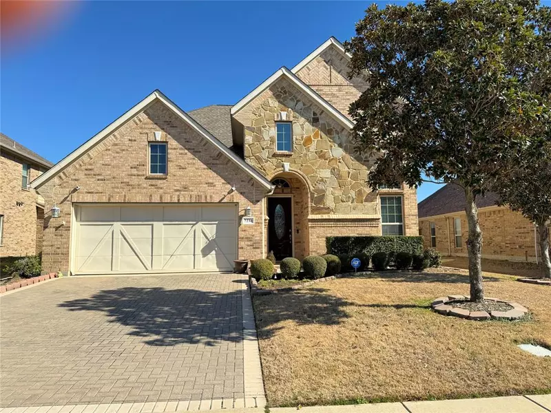 7236 Darsena, Grand Prairie, TX 75054