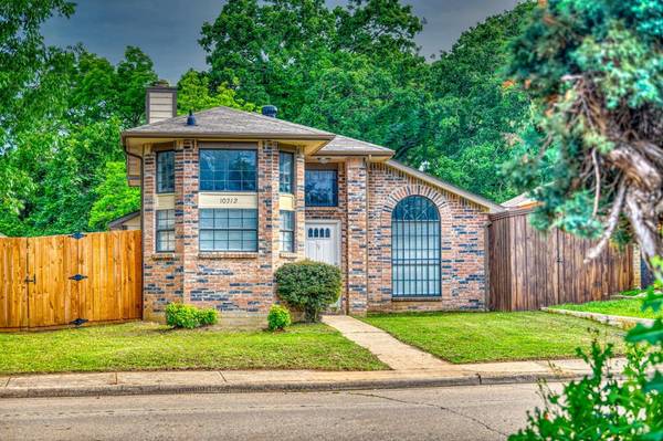 10712 Water Oaks Drive,  Dallas,  TX 75227