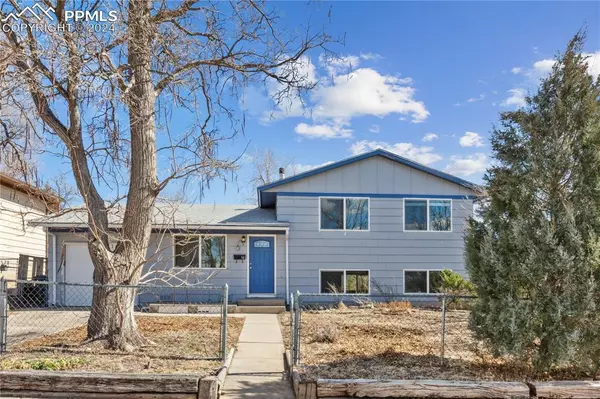 14 Duncan RD, Pueblo, CO 81001