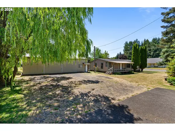 223 W PE ELL AVE,  Pe Ell,  WA 98572