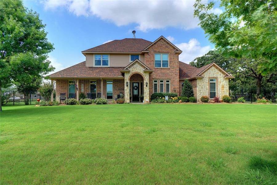 813 Tye Crossing Court, Burleson, TX 76028