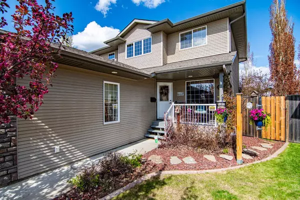 Red Deer, AB T4R 3P5,85 Lyons Close