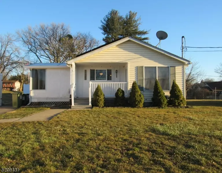 326 Liberty Blvd, Pohatcong Twp., NJ 08865