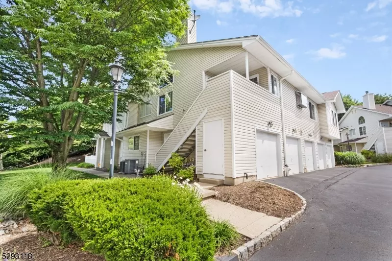 46 ENCAMPMENT DRIVE, Bedminster Twp., NJ 07921