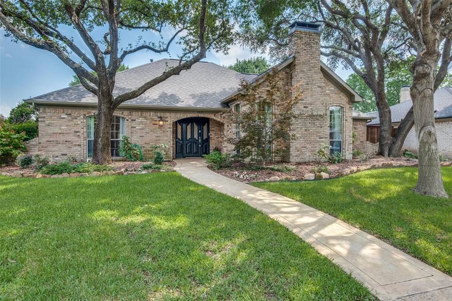 6820 Robin Willow Court, Dallas, TX 75248