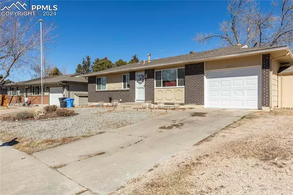 Colorado Springs, CO 80918,3822 Pearl DR