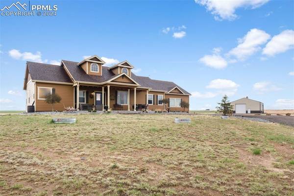 50112 E Maplewood PL,  Bennett,  CO 80102