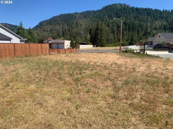 Canyonville, OR 97417,147 DEER SONG CT