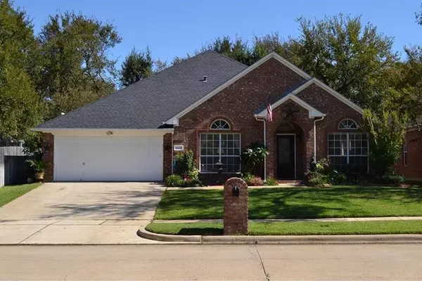 Arlington, TX 76001,6305 Fox Hunt Drive