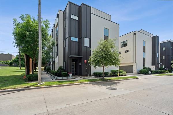 Fort Worth, TX 76107,2733 Merrimac Street #103