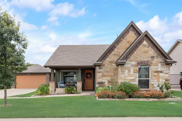 217 Tinker Trail,  Burleson,  TX 76028