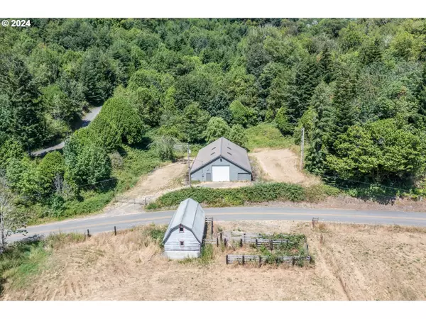 63562 DANIELS CREEK RD, Coos Bay, OR 97420