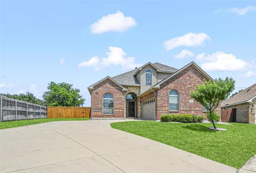 1728 Grey Willow Court, Arlington, TX 76002