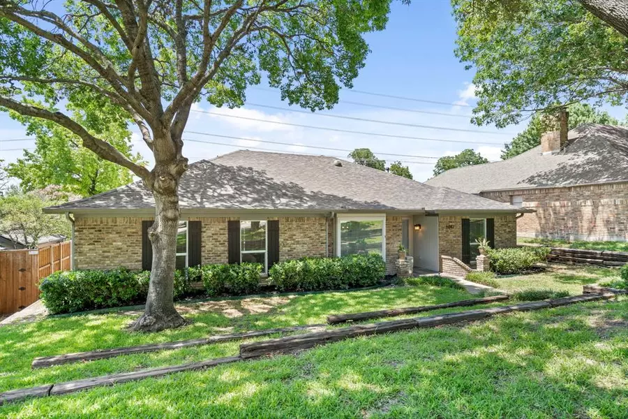 8047 Moss Meadows Drive, Dallas, TX 75231